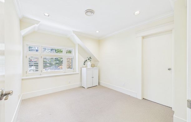 4420 Collingwood Street Dunbar