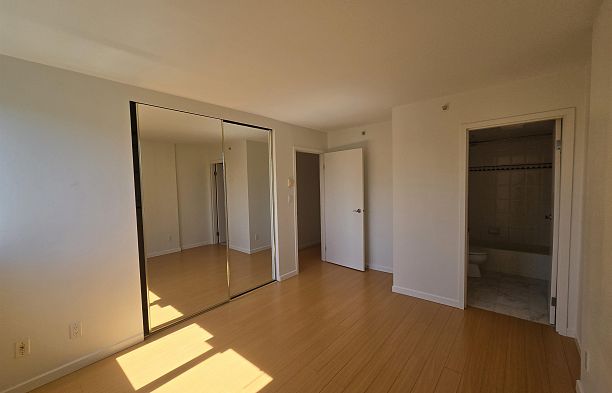 903 488 Helmcken Street Yaletown