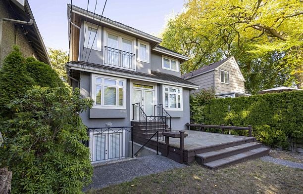 4420 Collingwood Street Dunbar