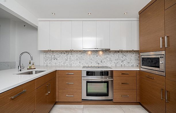 2001 930 Cambie Street Yaletown