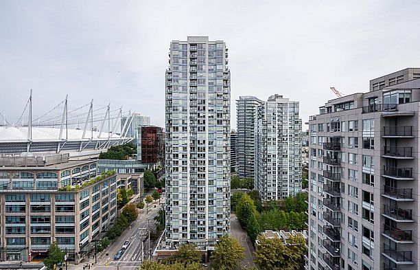 2001 930 Cambie Street Yaletown