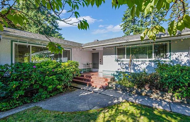 8295 Angus Drive S.W. Marine