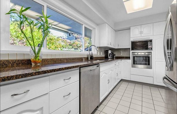 8295 Angus Drive S.W. Marine