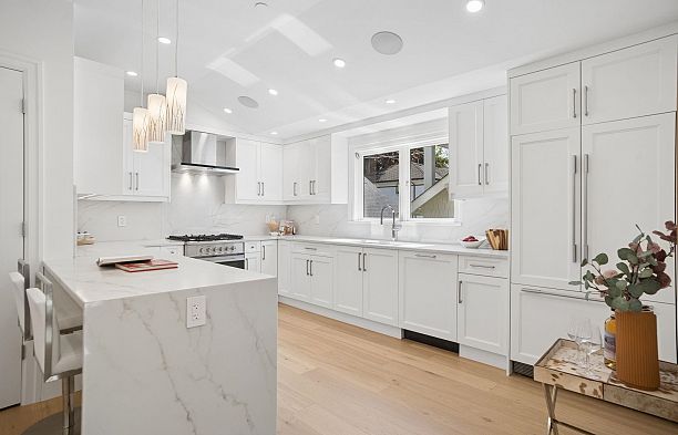 2012 W 15th Avenue Kitsilano