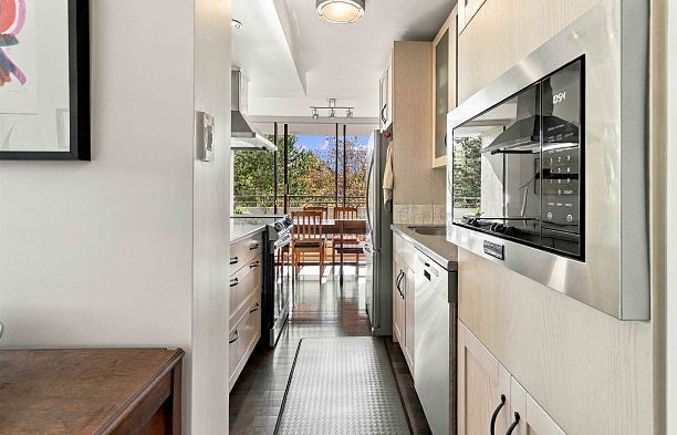 605 1725 Pendrell Street West End VW