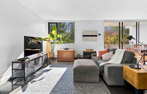605 1725 Pendrell Street West End VW