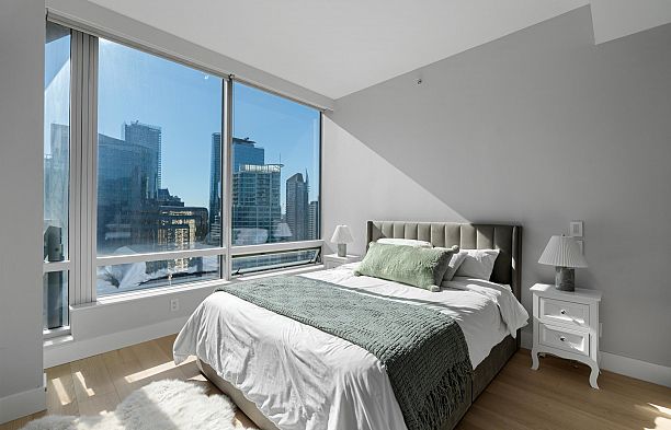 2605 1077 W Cordova Street Coal Harbour