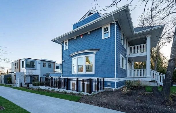 7303 Hudson Street South Granville
