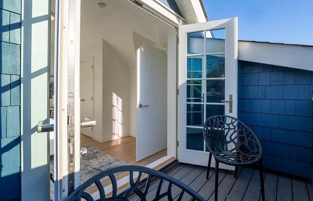 7303 Hudson Street South Granville
