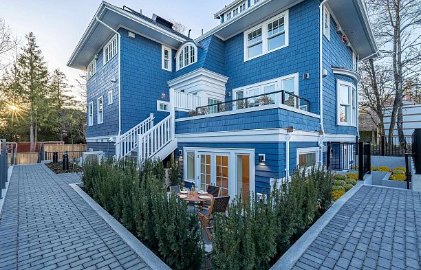 7303 Hudson Street South Granville