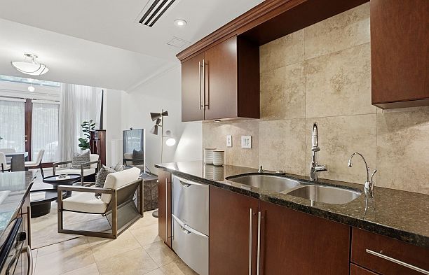 1260 Richards Street Yaletown