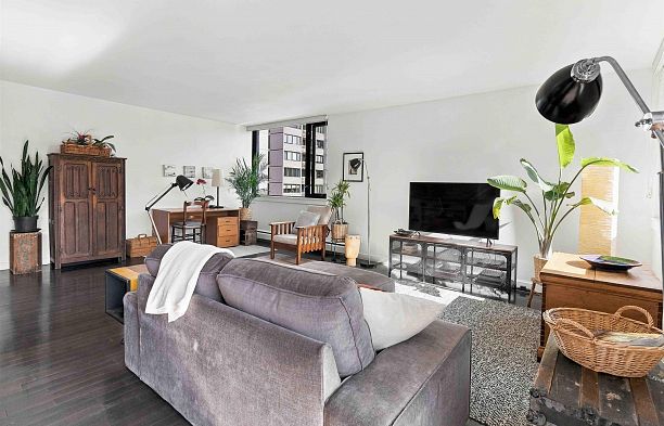 605 1725 Pendrell Street West End VW