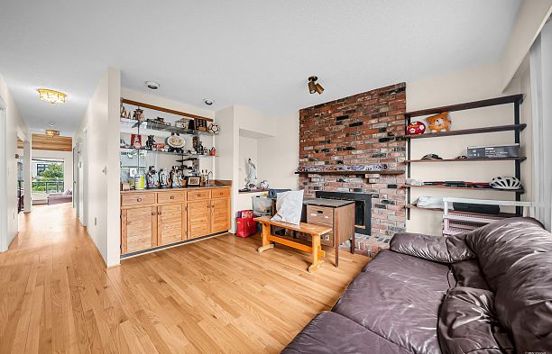 2843 W 22nd Avenue Arbutus