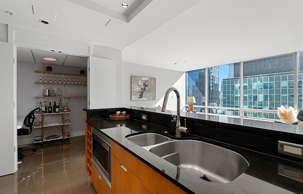 2605 1077 W Cordova Street Coal Harbour