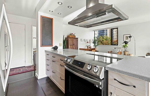 605 1725 Pendrell Street West End VW