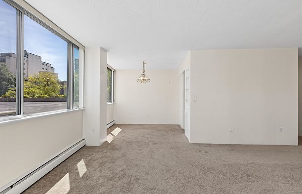 306 2055 Pendrell Street West End VW