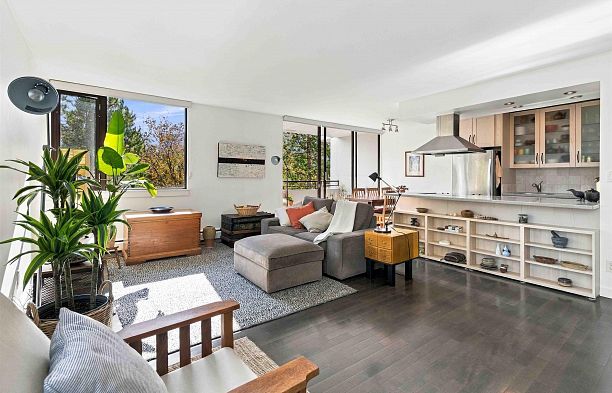 605 1725 Pendrell Street West End VW