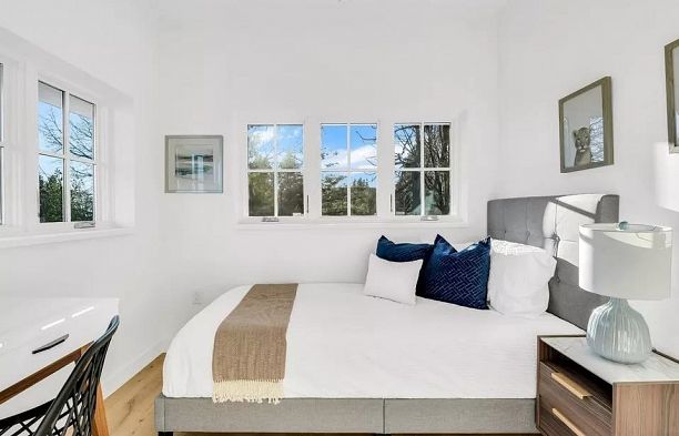 7303 Hudson Street South Granville