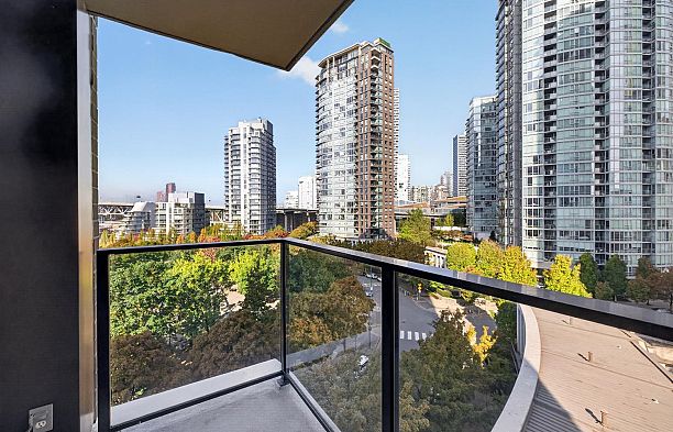 906 455 Beach Crescent Yaletown