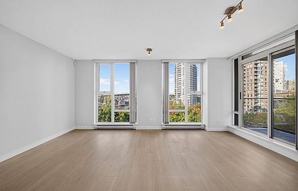 906 455 Beach Crescent Yaletown