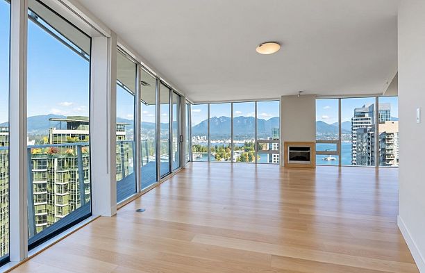 2701 1277 Melville Street Coal Harbour