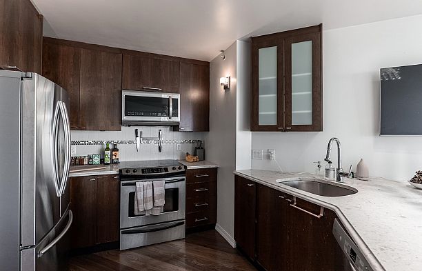 1401 907 Beach Avenue Yaletown