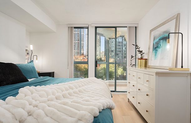 807 1238 Melville Street Coal Harbour