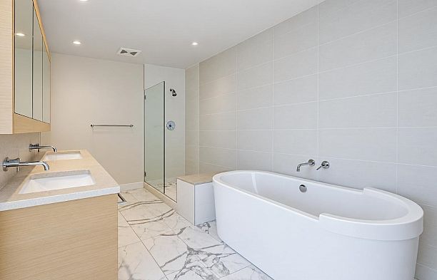 2701 1277 Melville Street Coal Harbour