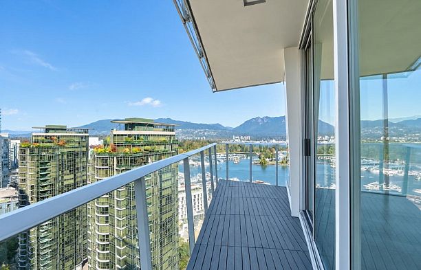 2701 1277 Melville Street Coal Harbour