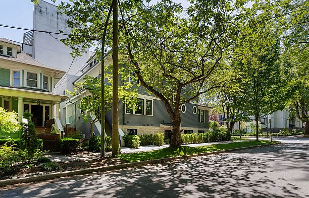 980 Bidwell Street West End VW