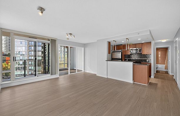 906 455 Beach Crescent Yaletown