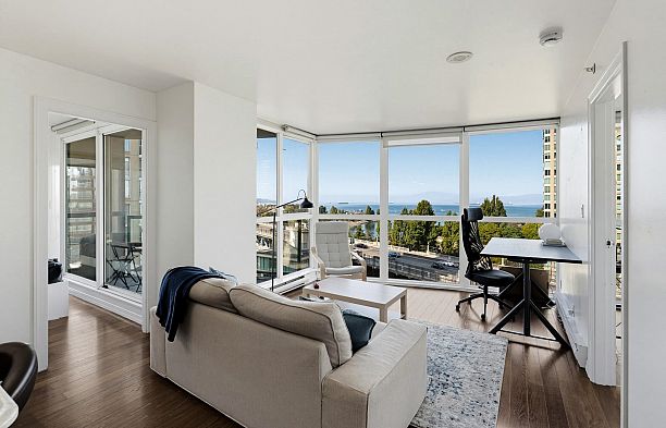 1401 907 Beach Avenue Yaletown