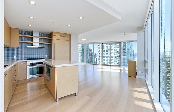 2701 1277 Melville Street Coal Harbour