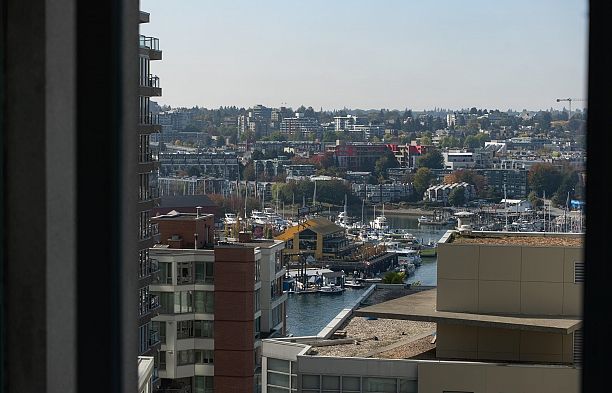 1401 907 Beach Avenue Yaletown