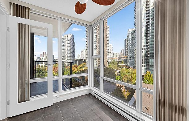 906 455 Beach Crescent Yaletown