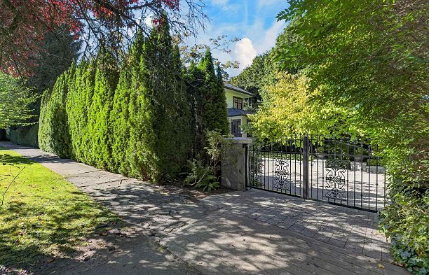 3389 Pine Crescent Shaughnessy