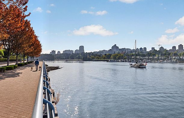 906 455 Beach Crescent Yaletown