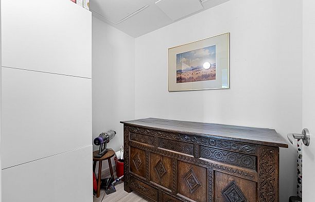 310 1571 W 57th Avenue South Granville