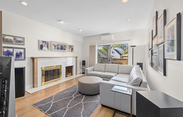 6579 Angus Drive South Granville