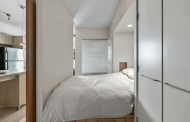 402 1072 Hamilton Street Yaletown