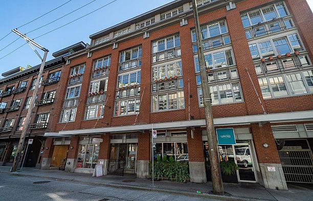 402 1072 Hamilton Street Yaletown