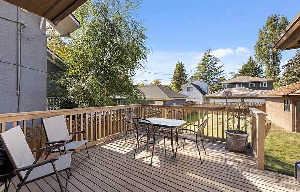 6579 Angus Drive South Granville