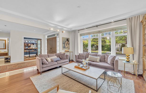2483 W 22nd Avenue Arbutus