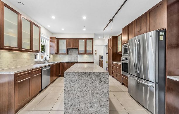 2483 W 22nd Avenue Arbutus