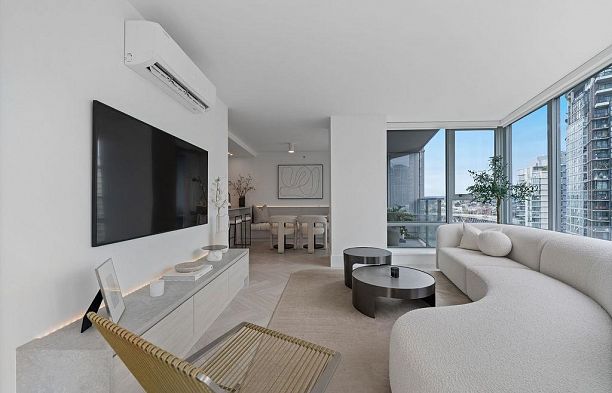 2206 1438 Richards Street Yaletown