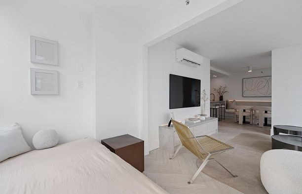 2206 1438 Richards Street Yaletown