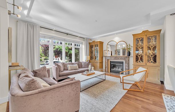 2483 W 22nd Avenue Arbutus