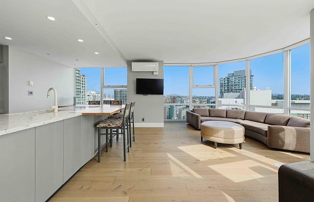 2908 193 Aquarius Mews Yaletown
