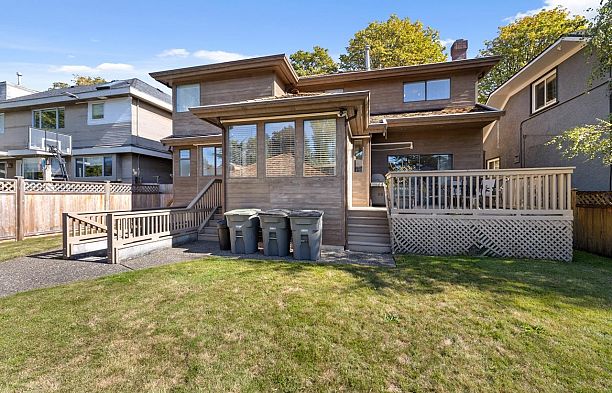 6579 Angus Drive South Granville