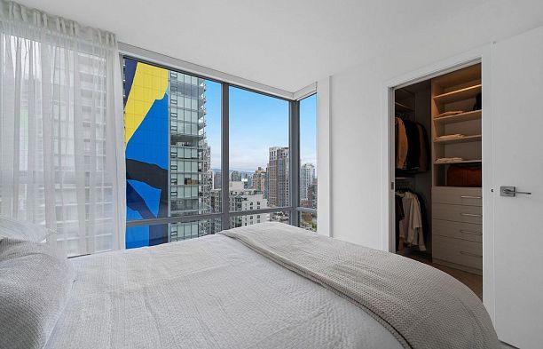 2206 1438 Richards Street Yaletown